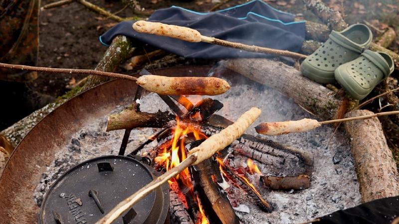 Stockbrot am Lagerfeuer